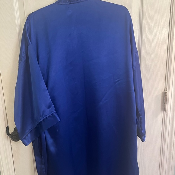 Christian Dior blue robe with matching pj bottoms. Robe one size;pants sz S - Picture 3 of 10